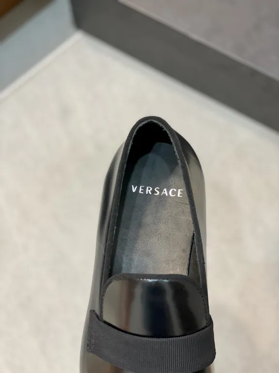 Versace Shoe 